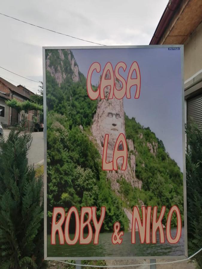 La Roby Si Niko Hotel Dubova Ngoại thất bức ảnh